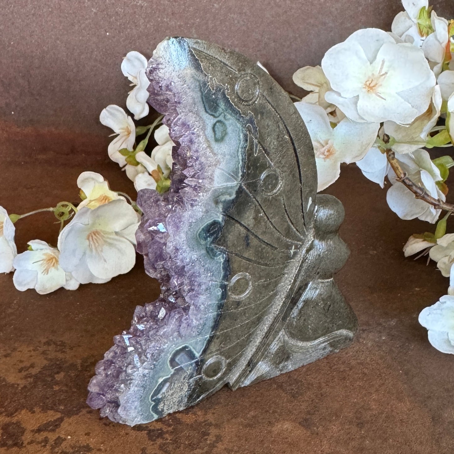 Amethyst Geode Angel Carvings – Protection, Peace & Spiritual Healing