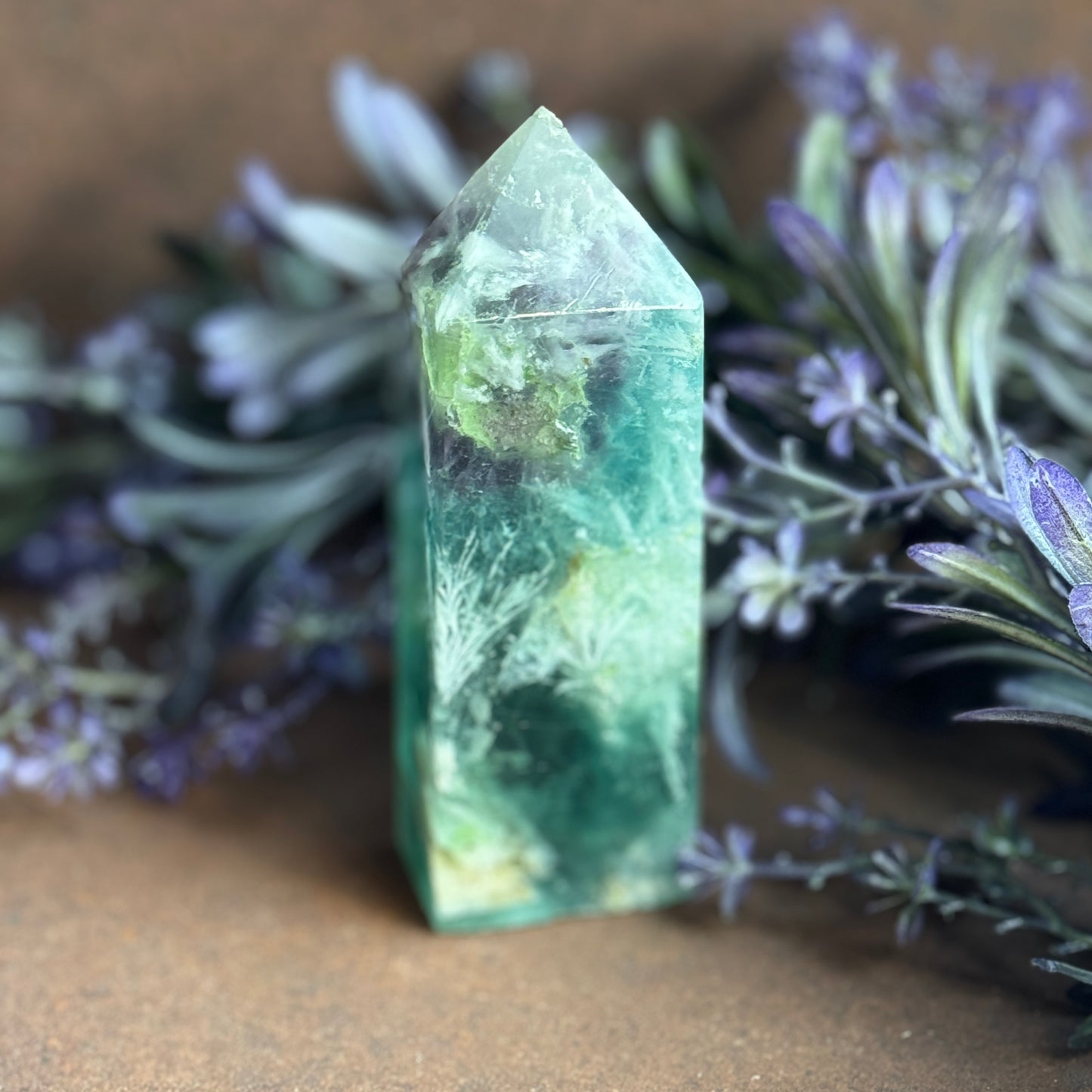 Feather Fluorite Crystal Tower – Spiritual Healing, Chakra Alignment & Divine Protection