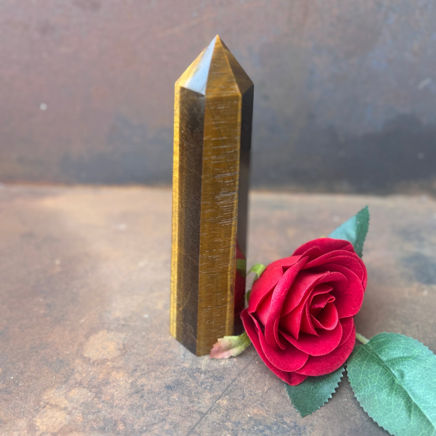Tigers Eye Tower – Strength, Confidence & Prosperity