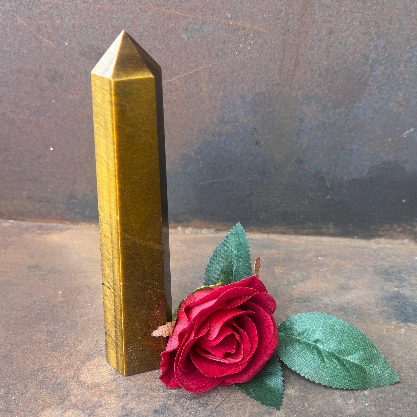 Tigers Eye Tower – Strength, Confidence & Prosperity