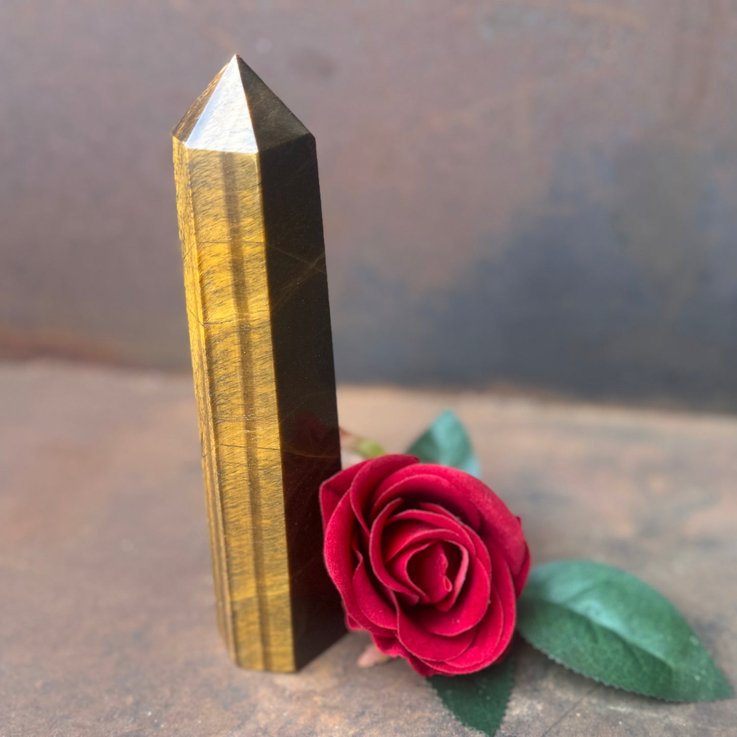 Tigers Eye Tower – Strength, Confidence & Prosperity