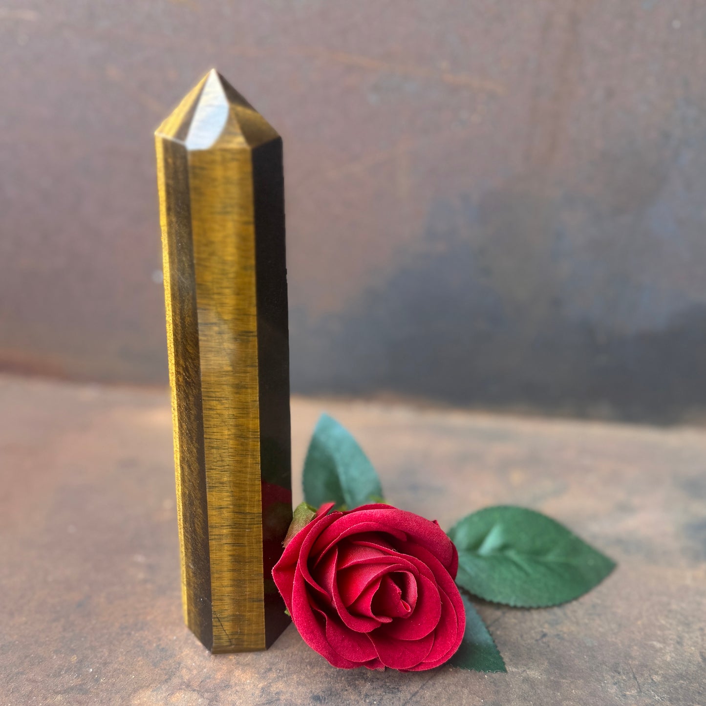 Tigers Eye Tower – Strength, Confidence & Prosperity