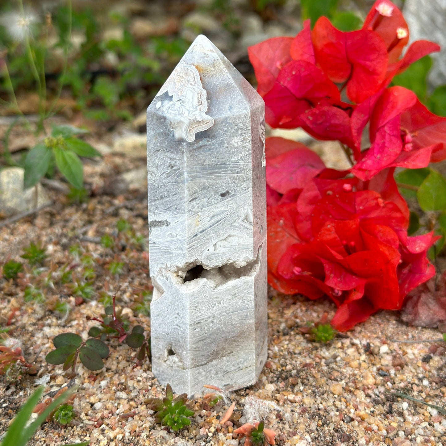 Mexican Agate Tower – Grounding Energy, Emotional Clarity & Spiritual Transformation