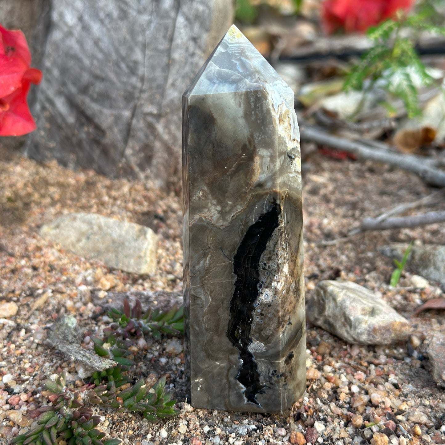 Volcanic Agate Tower – Rare UV-Reactive Crystal for Spiritual Protection, Strength & Energy Amplification