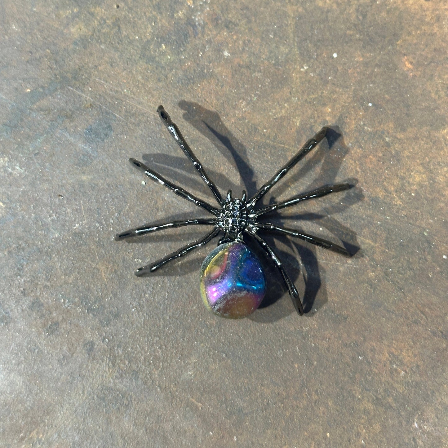 Spider with Crystal Gem – Symbol of Creativity, Protection & Healing Energy