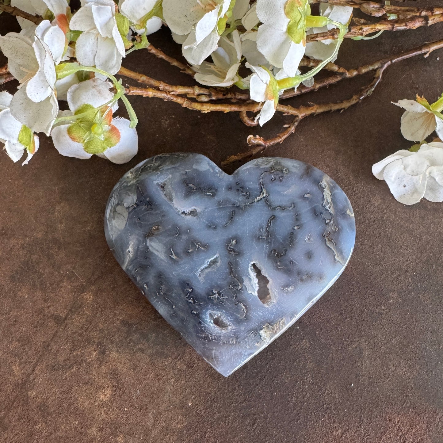 Moss Agate Heart – Crystal for New Beginnings, Growth & Emotional Healing
