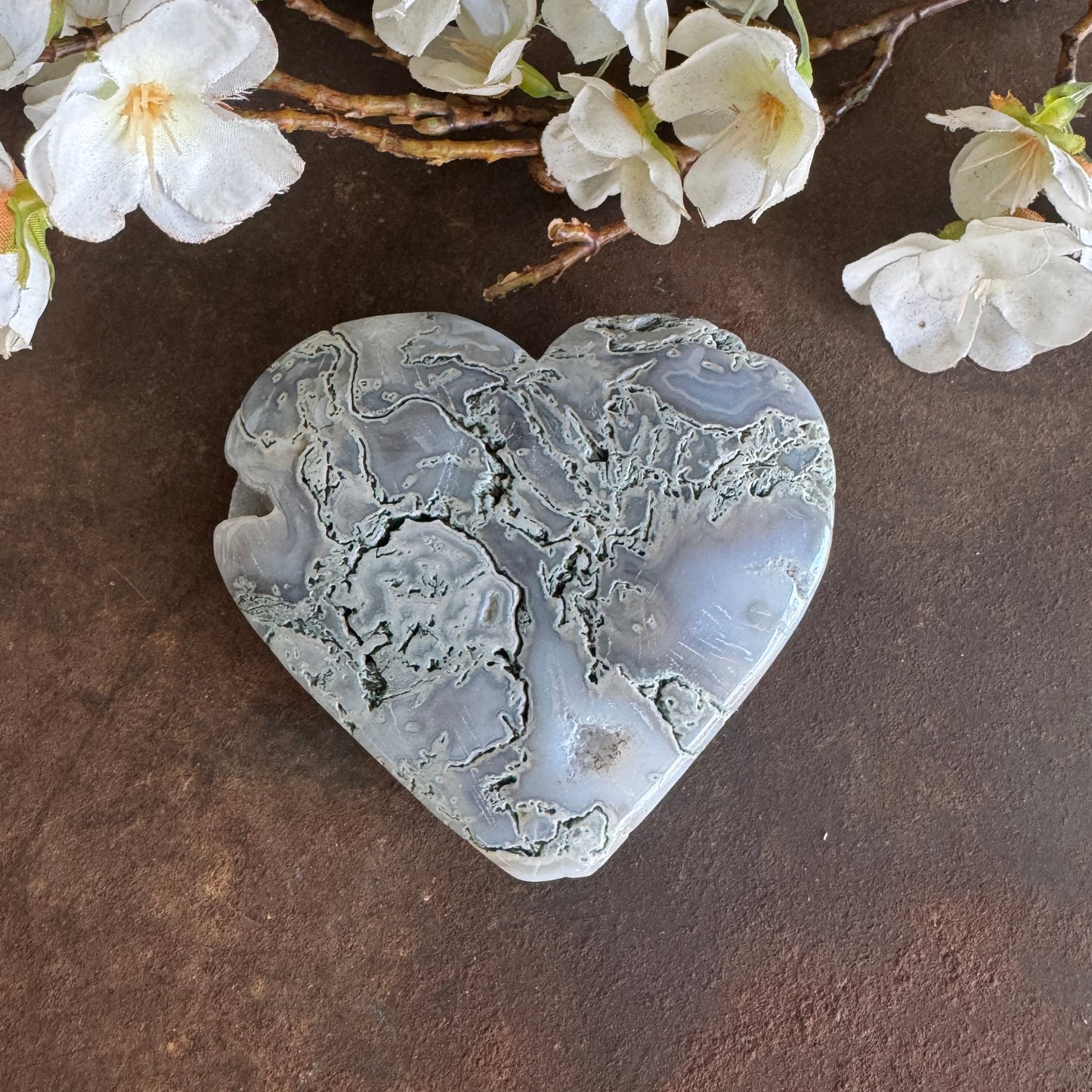 Moss Agate Heart – Crystal for New Beginnings, Growth & Emotional Healing