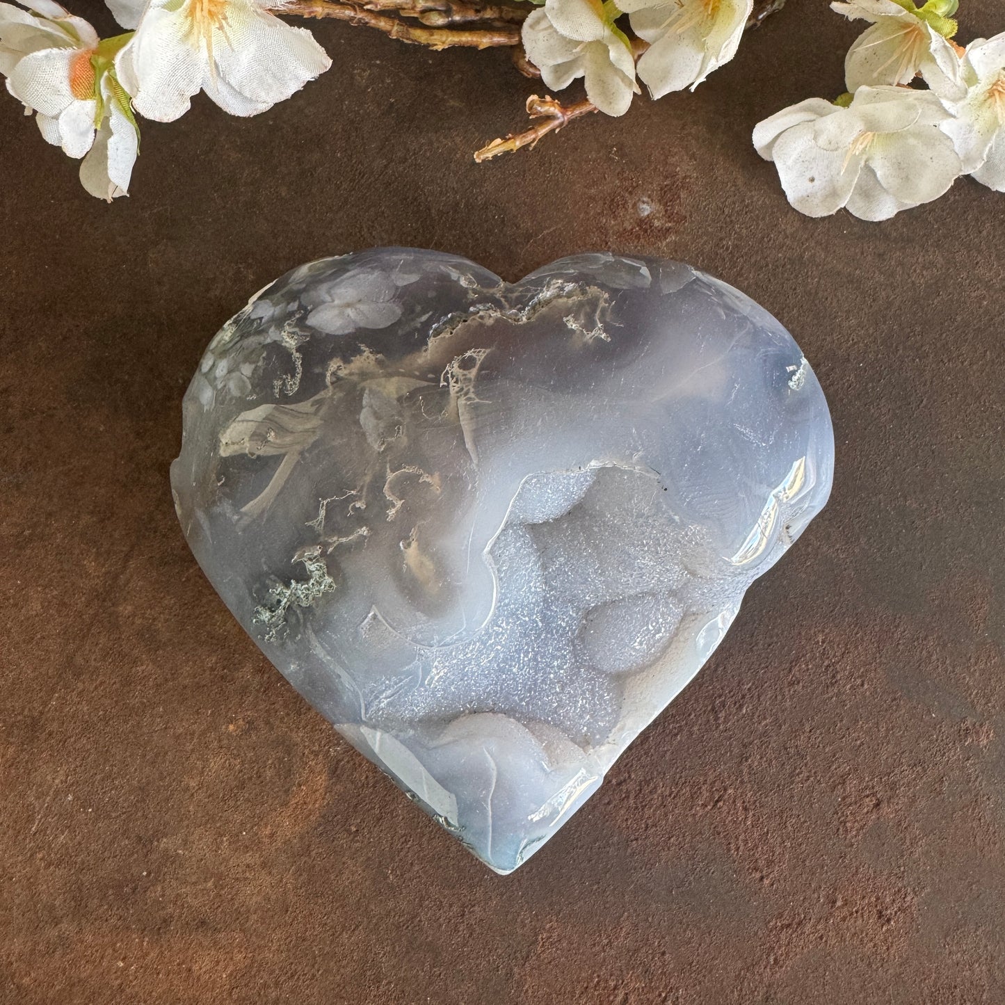 Moss Agate Heart – Crystal for New Beginnings, Growth & Emotional Healing
