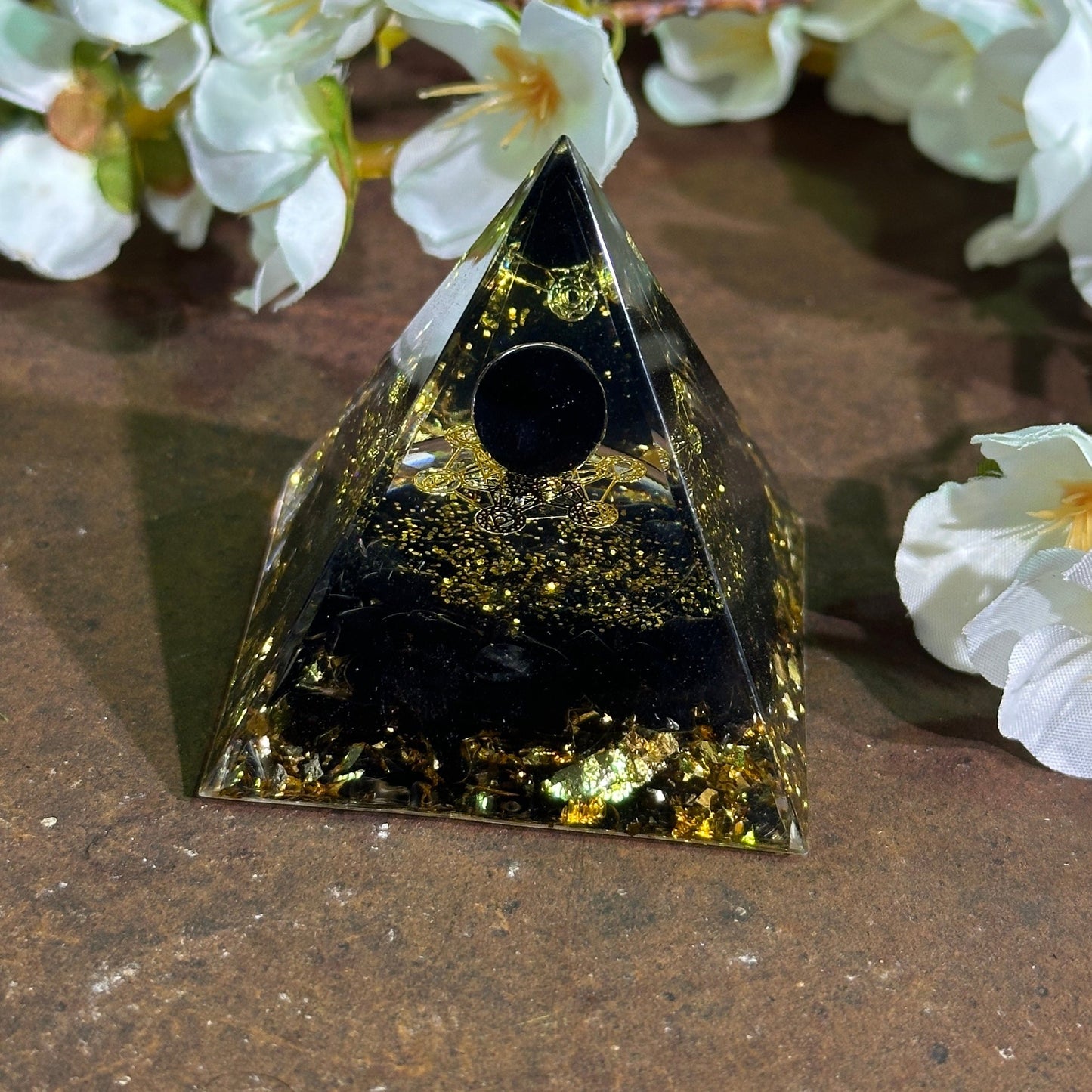 Orgonite Pyramid with Onyx & Metatron’s Cube - Spiritual Protection, Grounding & Energy Cleansing
