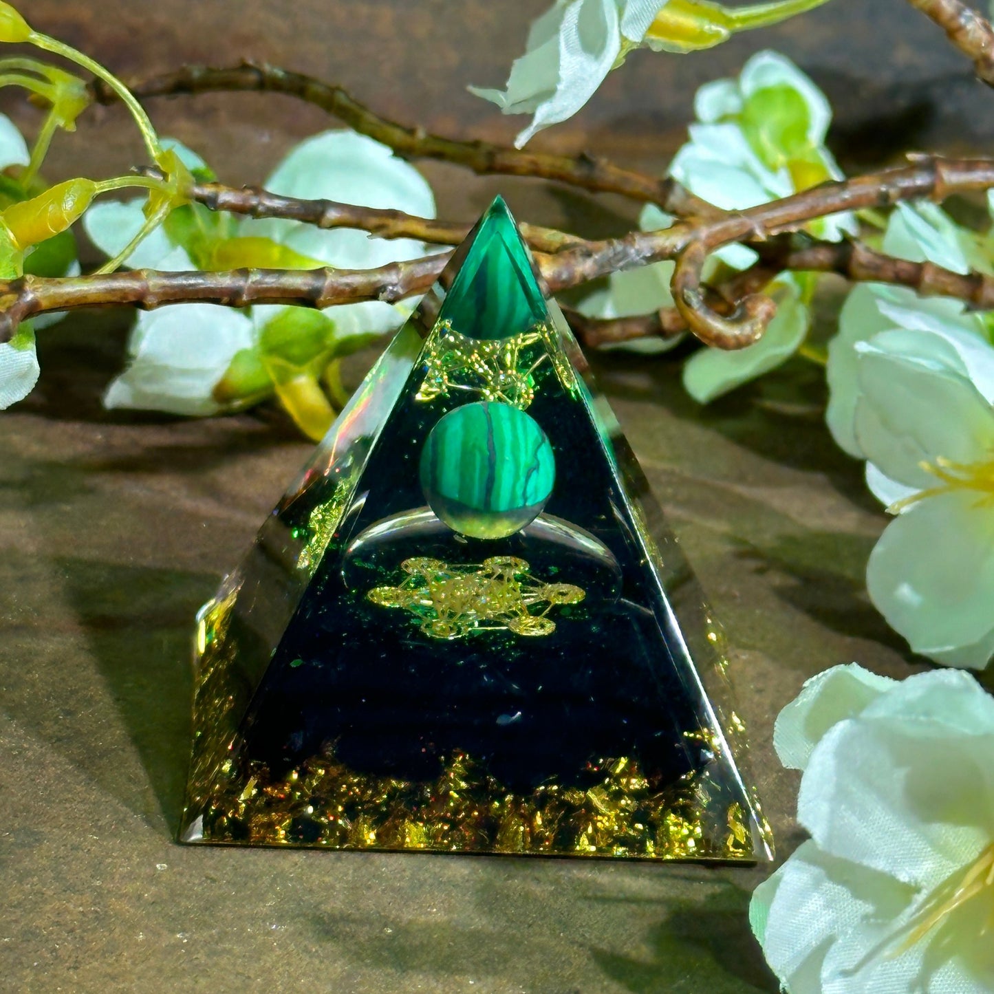Orgonite Pyramid O17 with Malachite & Black Obsidian – Emotional Healing, Spiritual Protection & Transformation