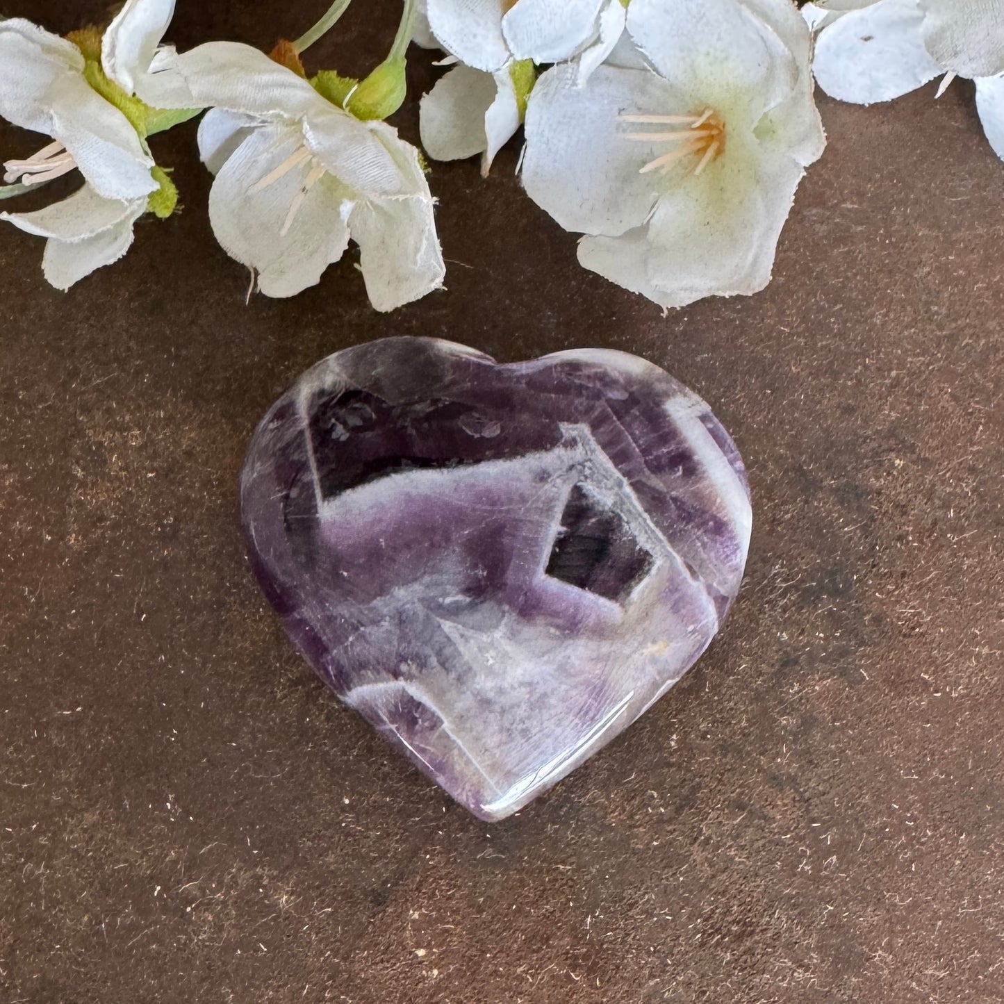 Chevron Amethyst Crystal Hearts – Emotional Healing, Grief Support & Spiritual Protection