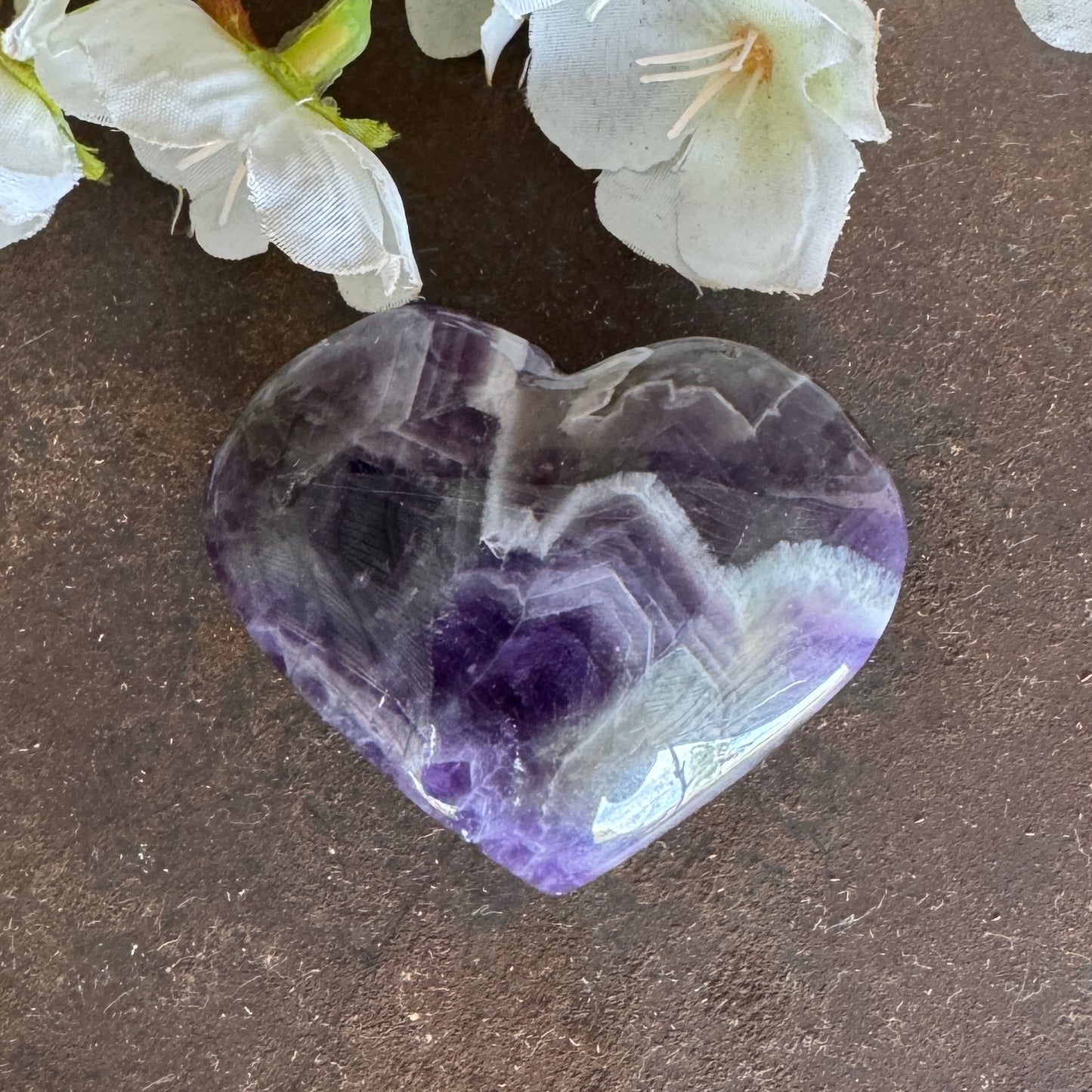 Chevron Amethyst Crystal Hearts – Emotional Healing, Grief Support & Spiritual Protection