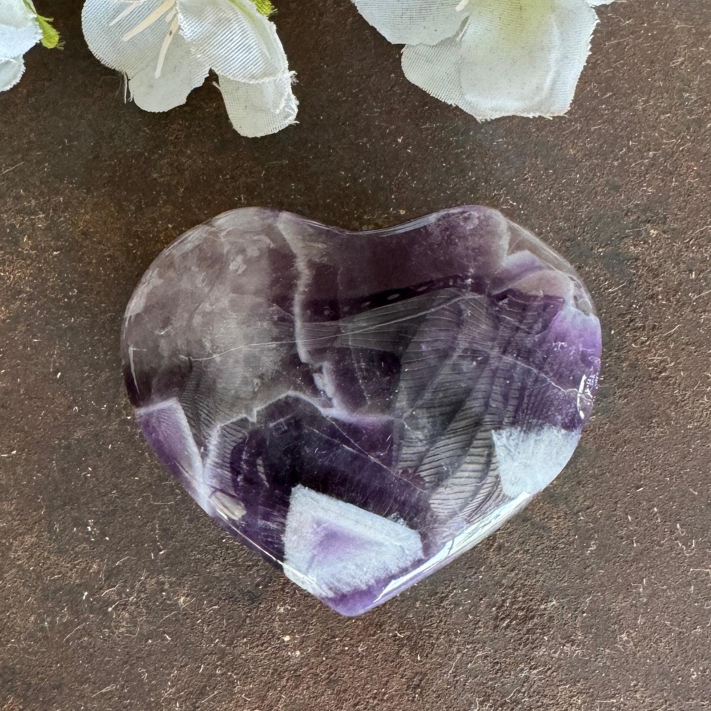 Chevron Amethyst Crystal Hearts – Emotional Healing, Grief Support & Spiritual Protection