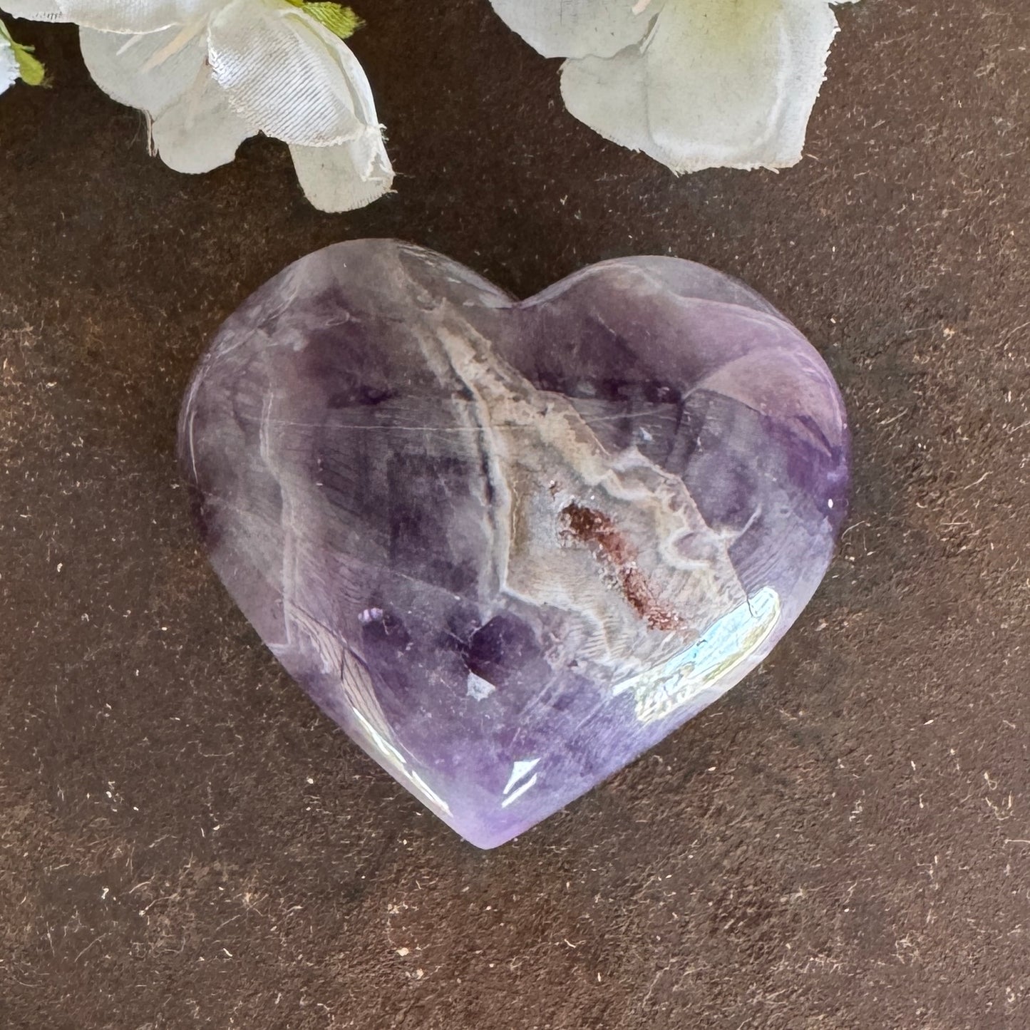 Chevron Amethyst Crystal Hearts – Emotional Healing, Grief Support & Spiritual Protection