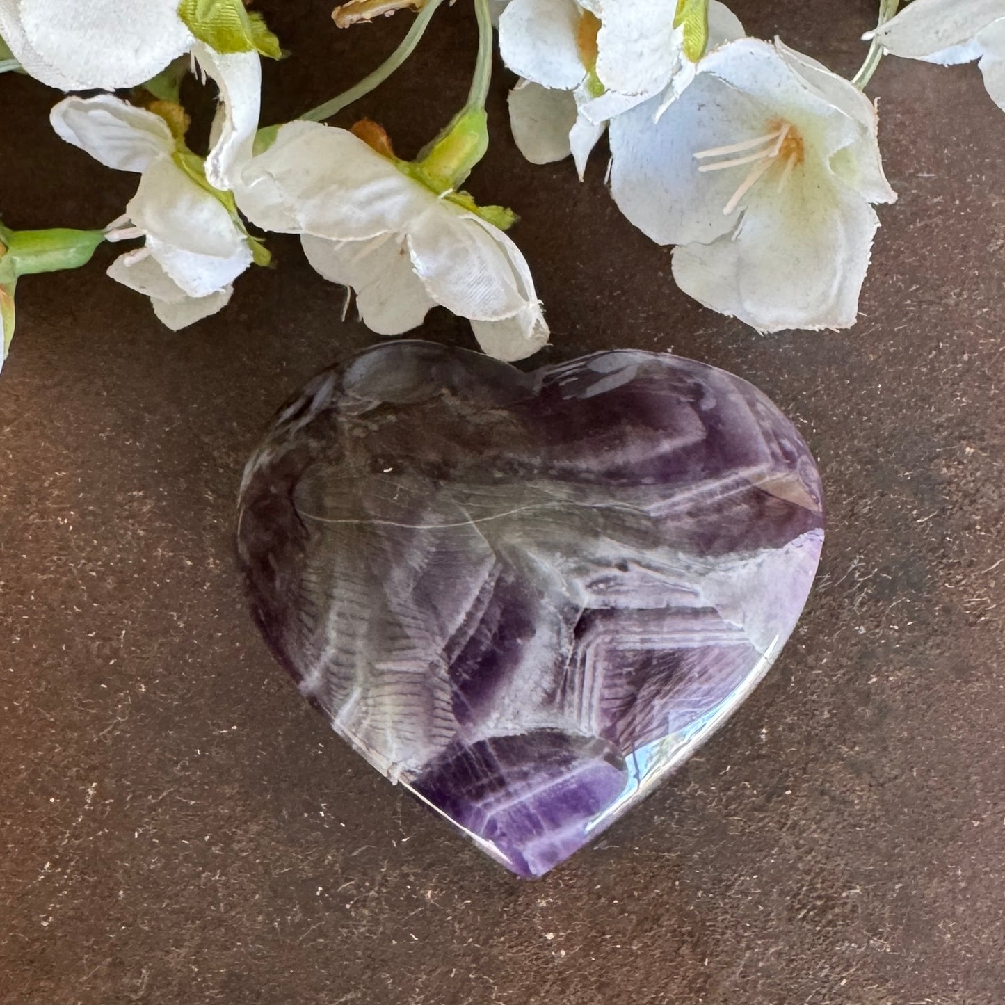 Chevron Amethyst Crystal Hearts – Emotional Healing, Grief Support & Spiritual Protection