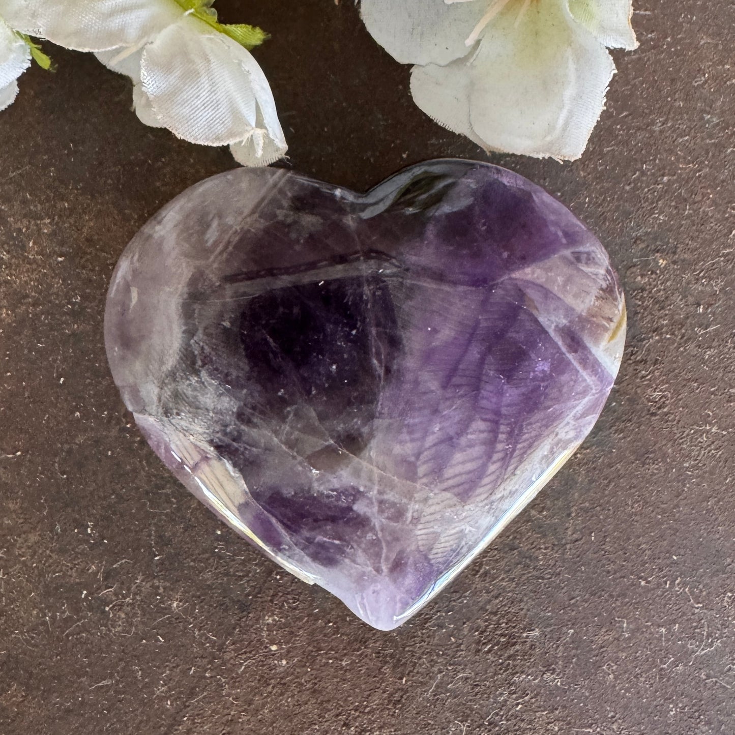 Chevron Amethyst Crystal Hearts – Emotional Healing, Grief Support & Spiritual Protection