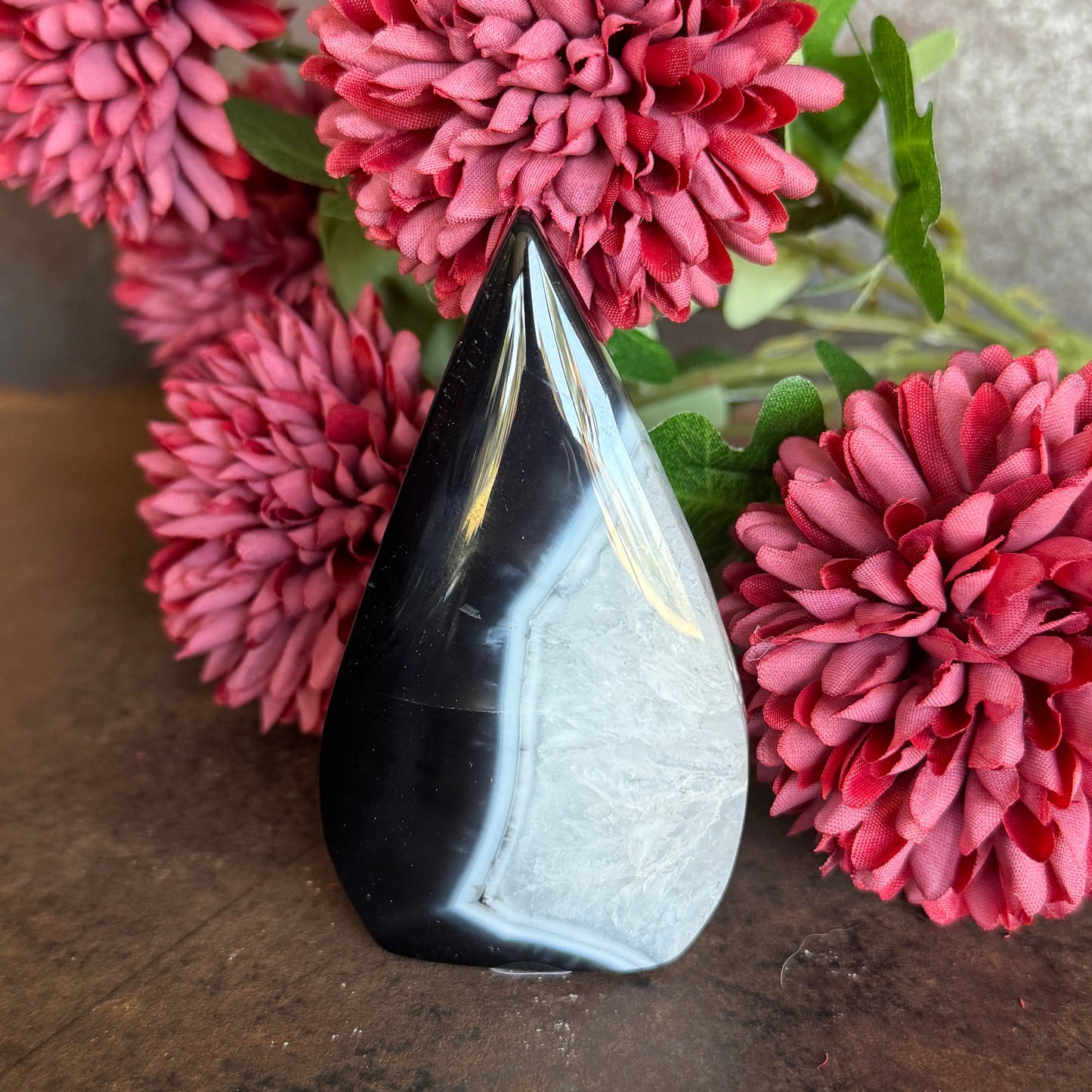 Black Agate Free Shape – Grounding, Spiritual Protection & Emotional Balance