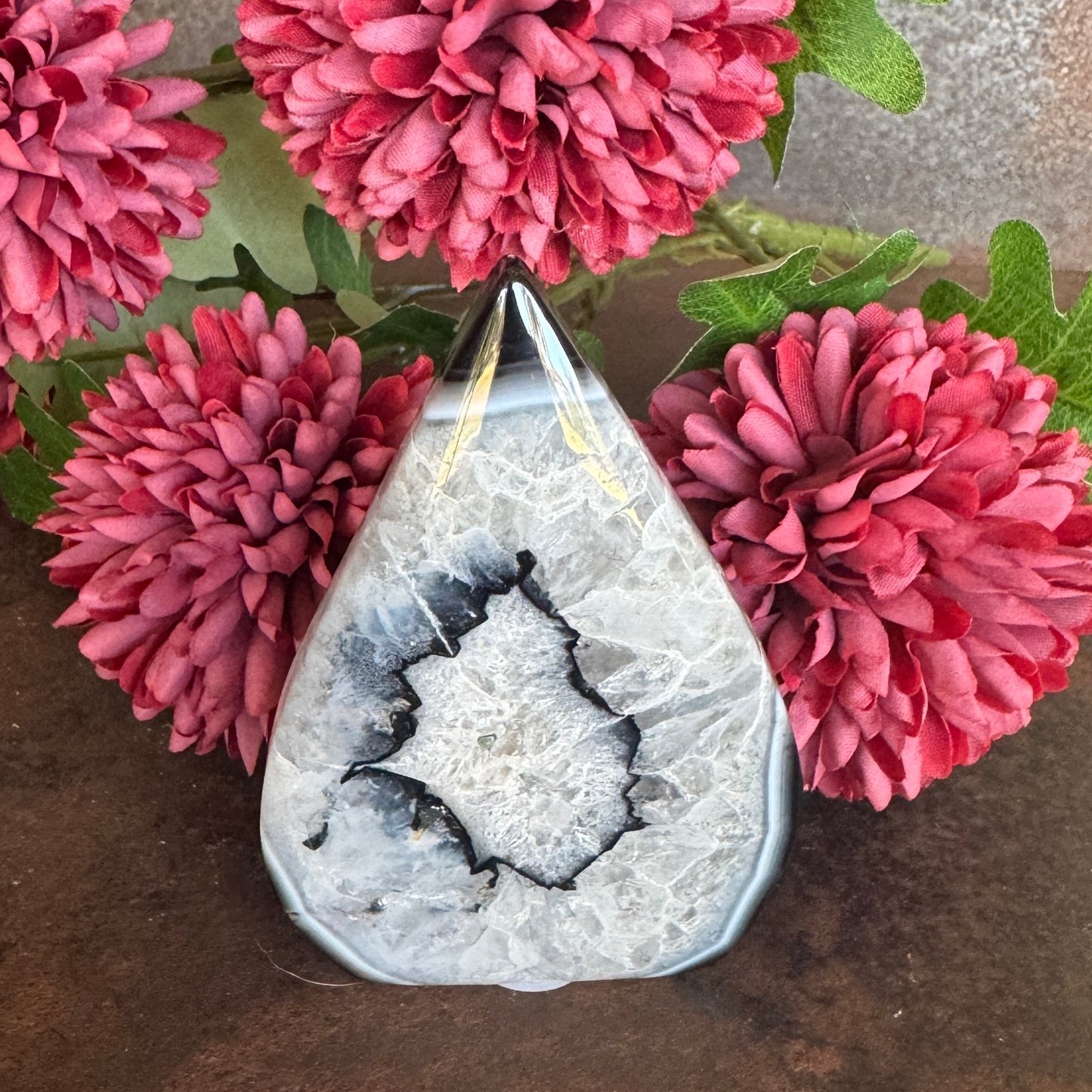 Black Agate Free Shape – Grounding, Spiritual Protection & Emotional Balance