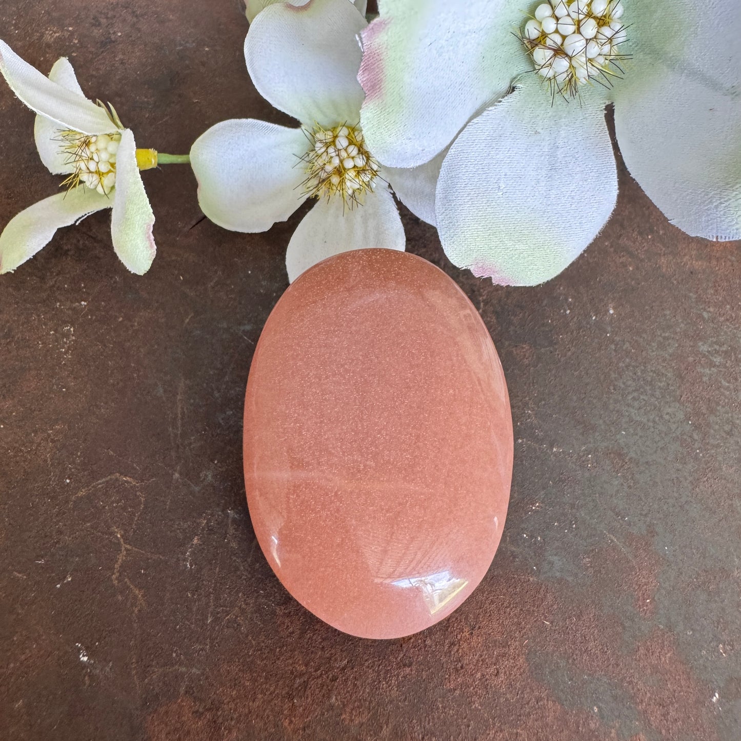 Sunstone Crystal Palmstone – Joy, Confidence & Healing