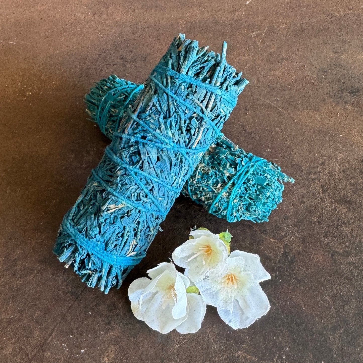 Nag Champa Smudge Stick – Energy Cleansing, Meditation & Spiritual Awareness Tool