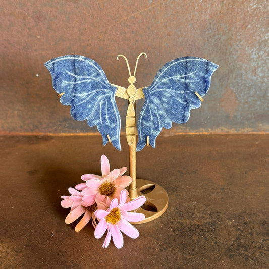 Blue Aventurine Small Wings on Butterfly Stand – Healing, Clarity & Transformation