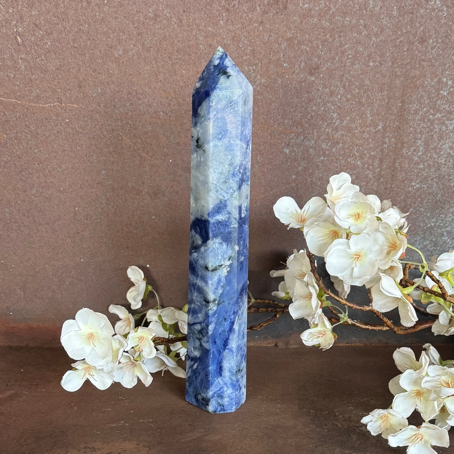 Sodalite Crystal Tower – Truth, Clarity & Spiritual Awakening