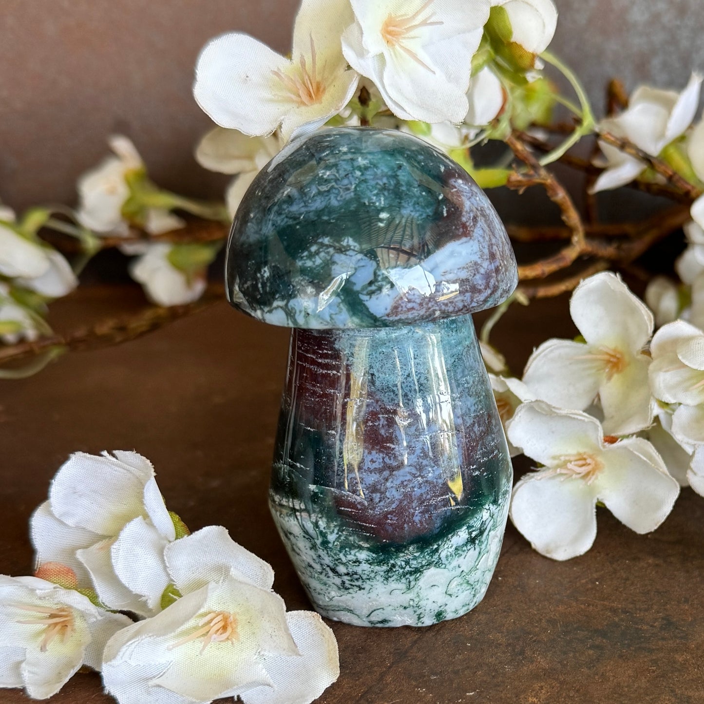 Moss Agate Crystal Mushroom – Grounding, Growth & Spiritual Renewal