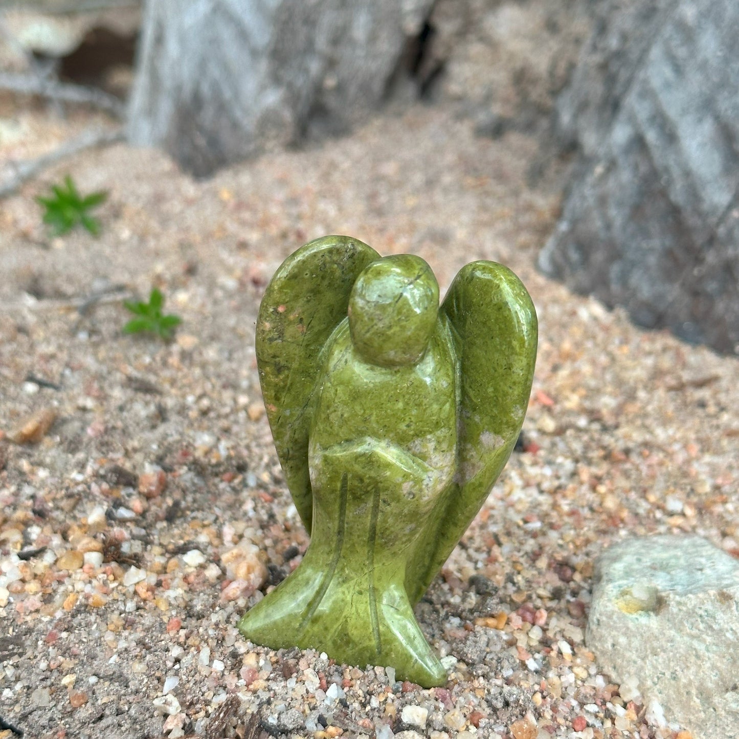 Angel carving  (6cm Approx)