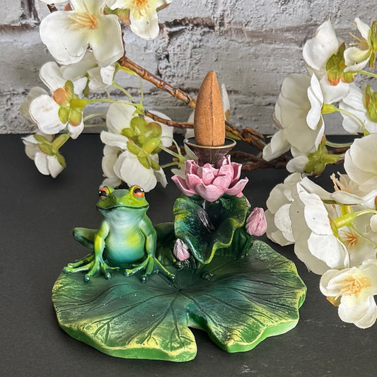 Lilly Pad Backflow Incense Burner with Frog – Mesmerizing Lotus Flow