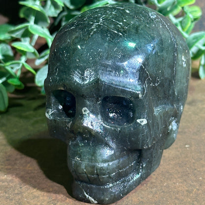 Labradorite Skull – Crystal Skull for Spiritual Protection, Transformation & Intuition (574g)