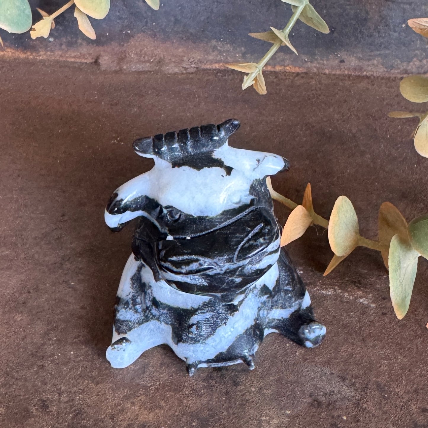 Zebra Jasper Cow Crystal Carving – Balance, Strength & Spiritual Healing