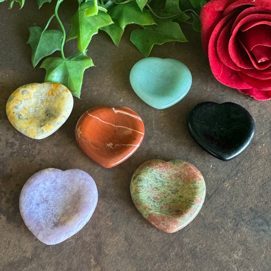 Heart-Shaped Crystal Thumb Stones – Worry Stones for Healing, Protection & Inner Calm (4x4cm x 3mm)