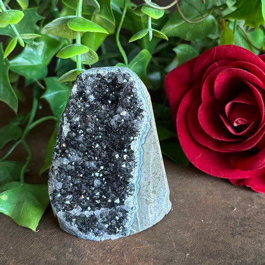 Black Amethyst Geodes – Protection, Spiritual Healing & Divine Energy