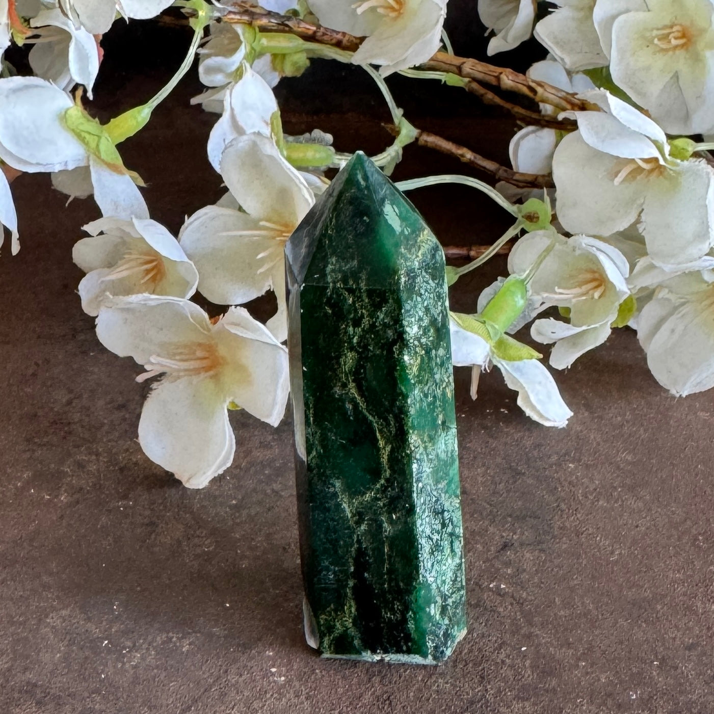 Emerald Tower – Heart Chakra Healing, Spiritual Growth & Abundance
