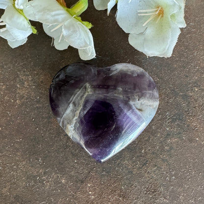 Chevron Amethyst Crystal Hearts – Emotional Healing, Grief Support & Spiritual Protection