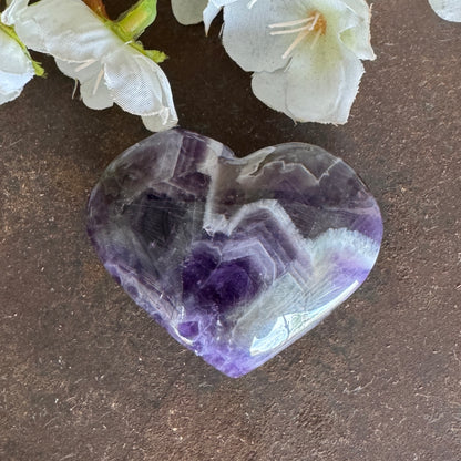 Chevron Amethyst Crystal Hearts – Emotional Healing, Grief Support & Spiritual Protection